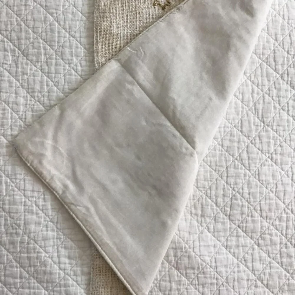 Cherished Traditions Table Runner 14